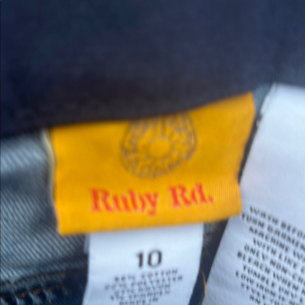 Ruby Rd. Blue capris - Picture 2 of 3